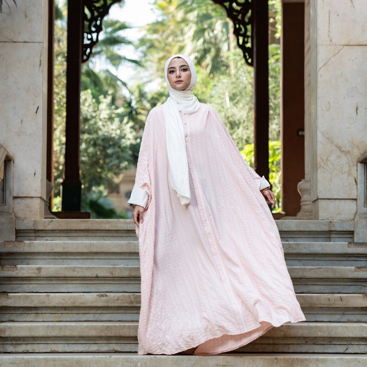 عباية حور
